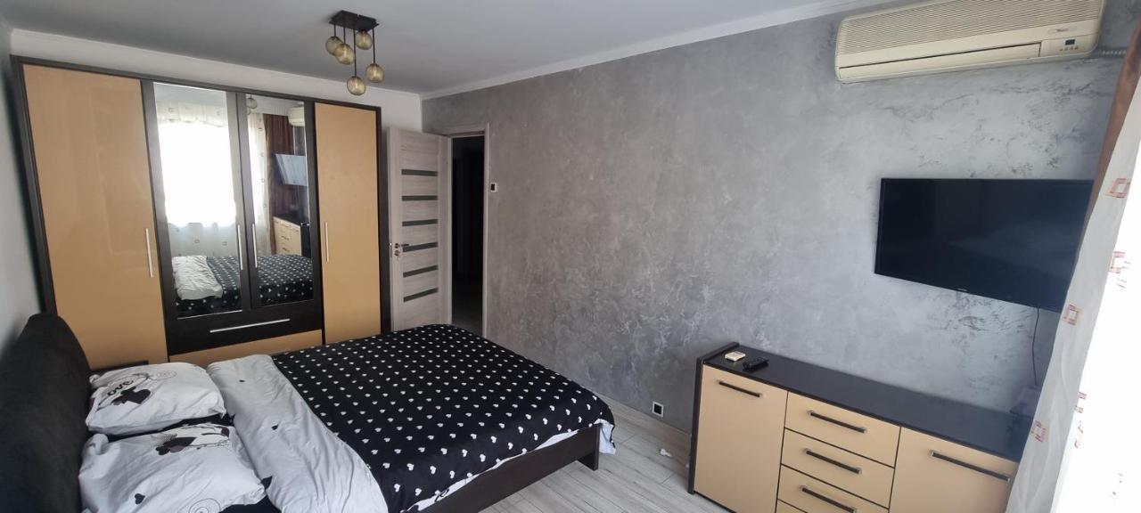 Ilona Apartament 3 Camere Râmnicu Vâlcea المظهر الخارجي الصورة