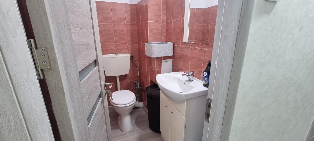 Ilona Apartament 3 Camere Râmnicu Vâlcea المظهر الخارجي الصورة