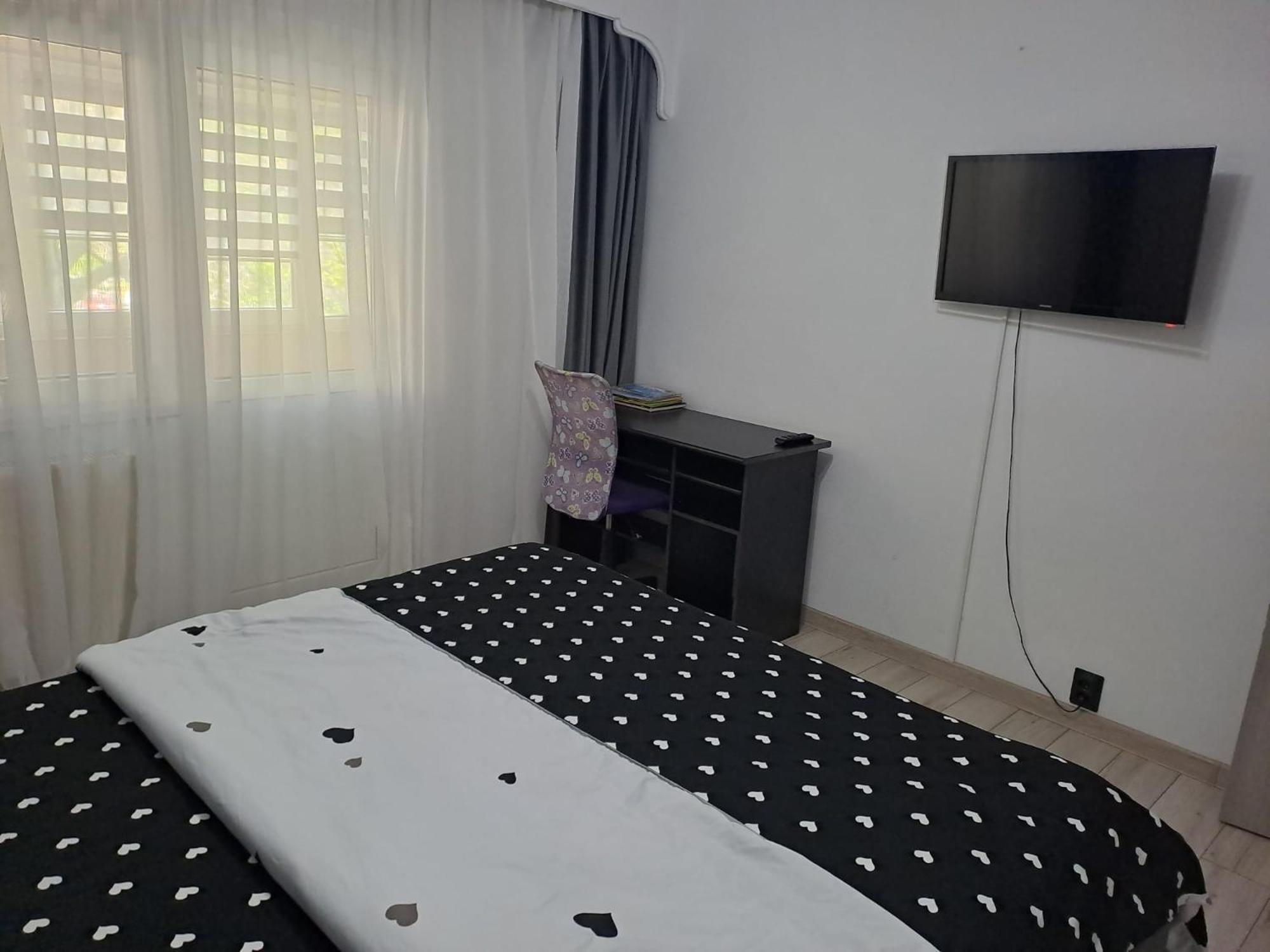 Ilona Apartament 3 Camere Râmnicu Vâlcea المظهر الخارجي الصورة